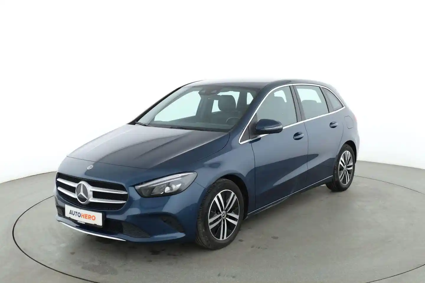 Mercedes-Benz B 220