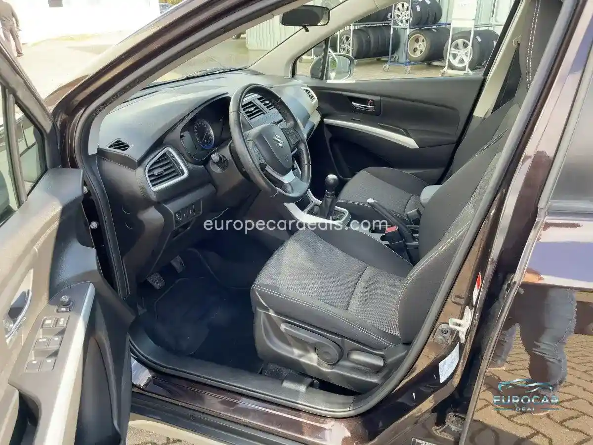 Suzuki (SX4) S-Cross