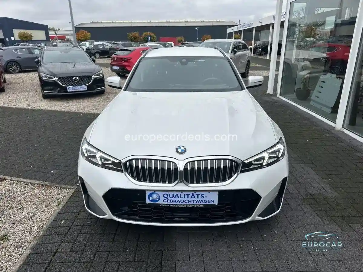 BMW 330
