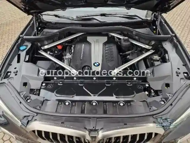 BMW X5 M50