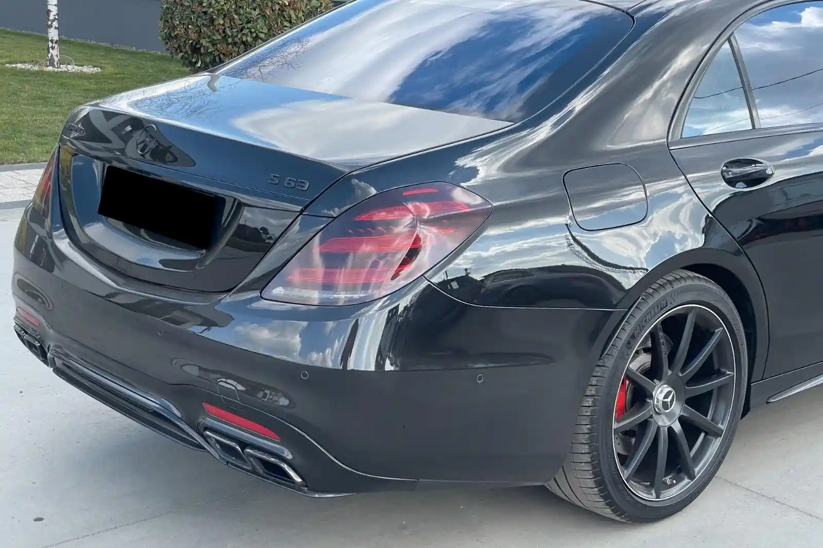 Mercedes-Benz S 63 AMG