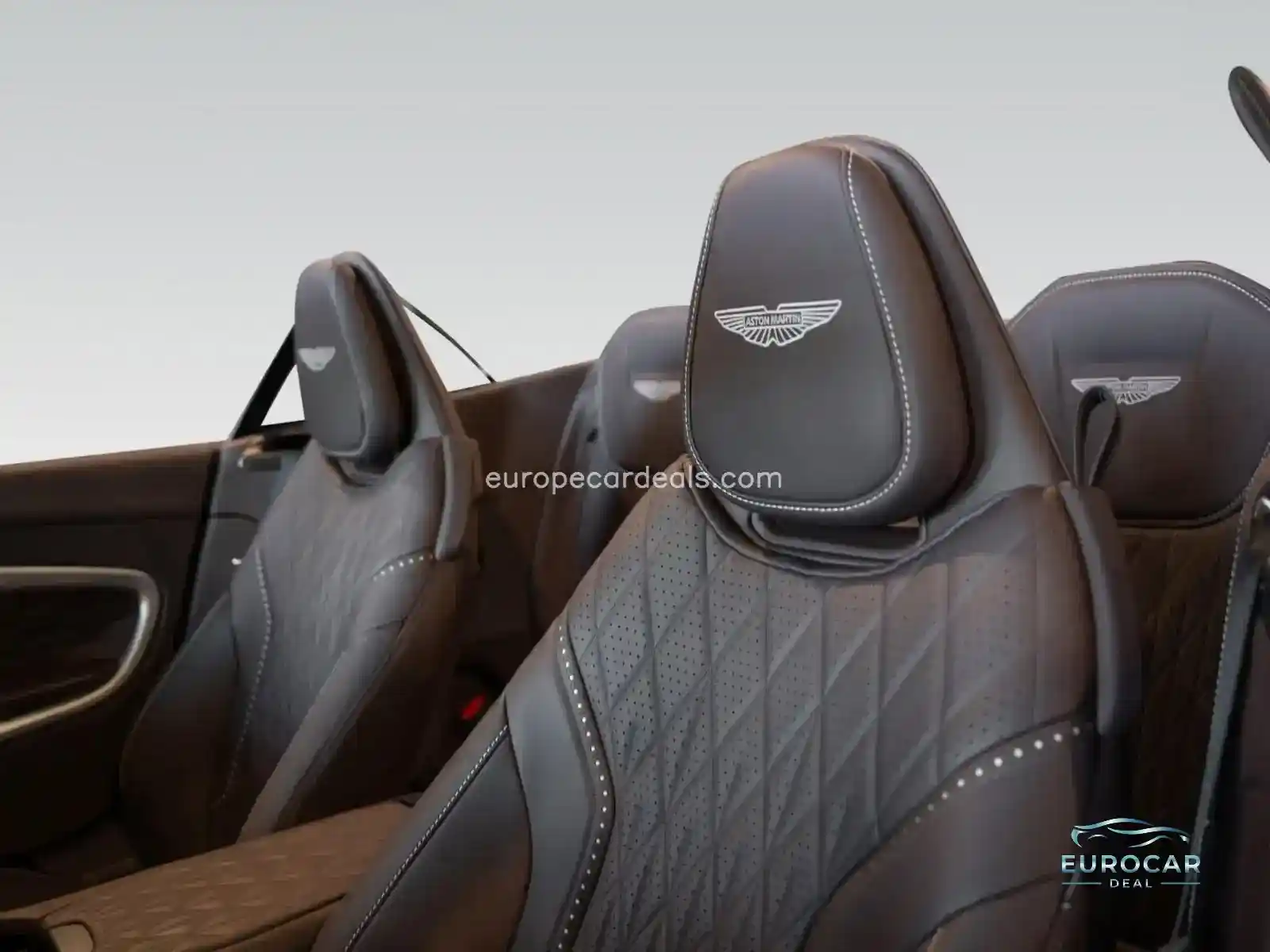 Aston Martin DB12