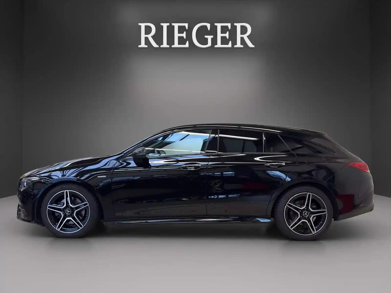 Mercedes-Benz CLA 220 Shooting Brake