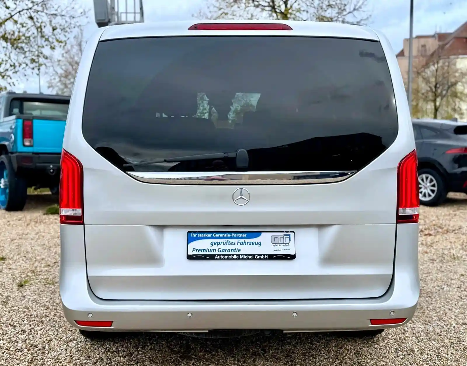 Mercedes-Benz V 250