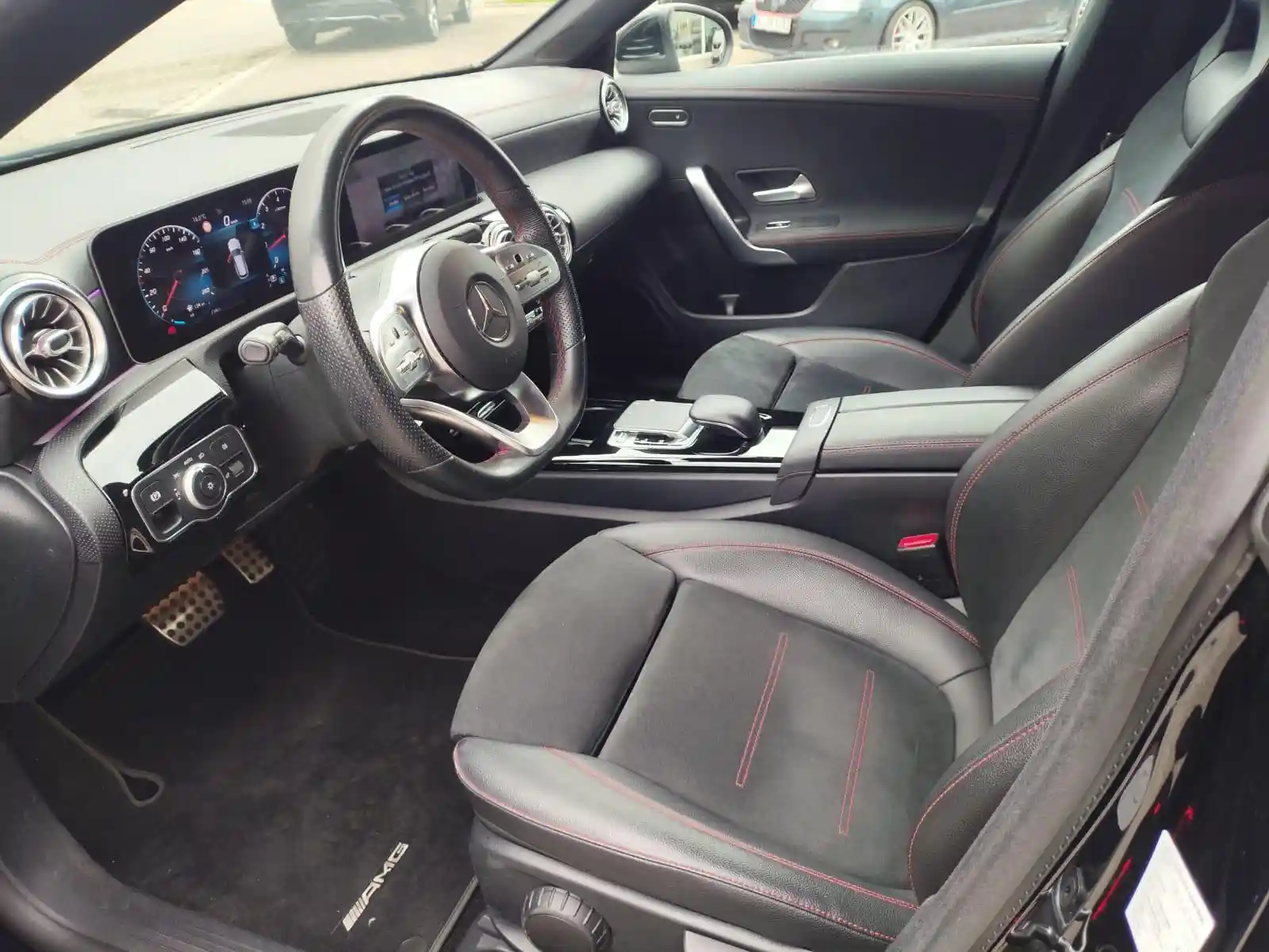 Mercedes-Benz CLA 180