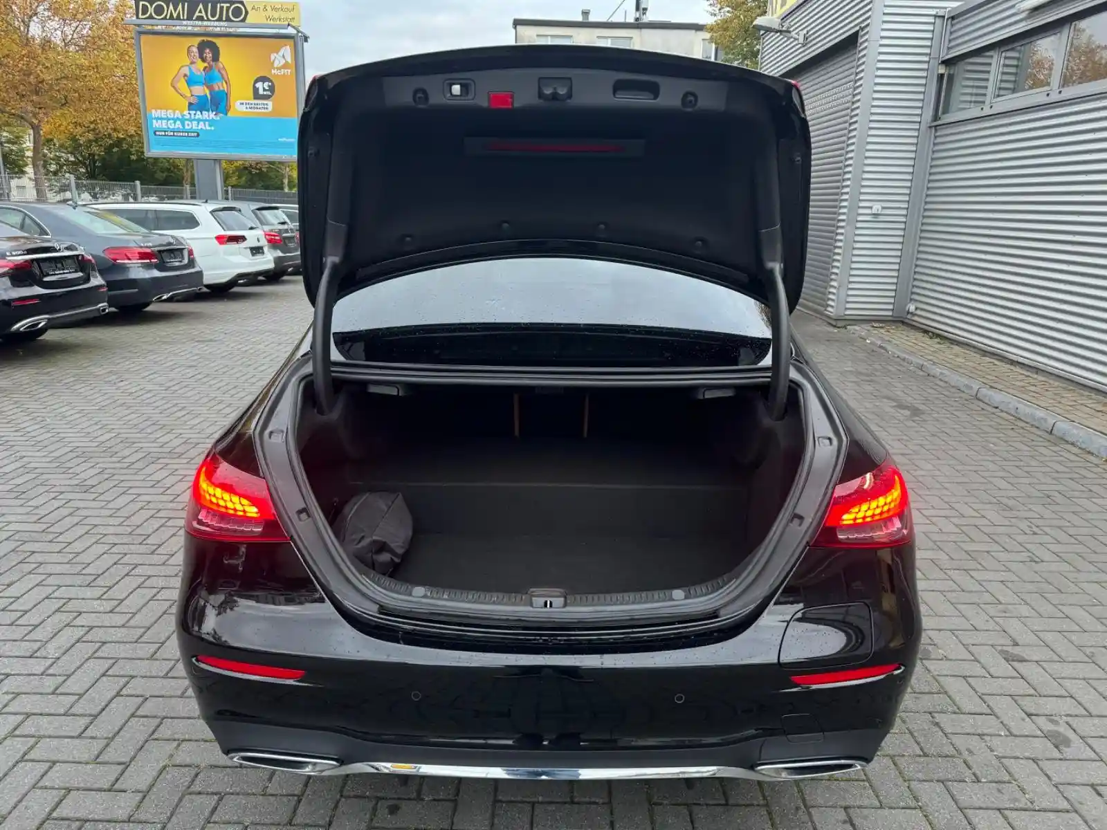Mercedes-Benz E 300