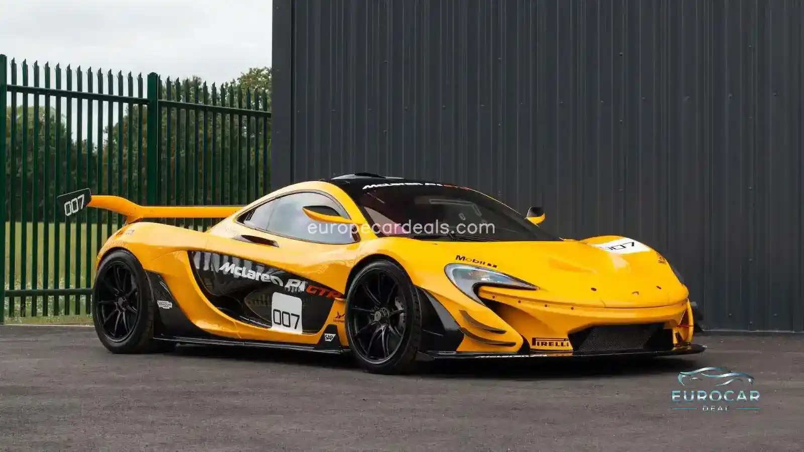McLaren P1
