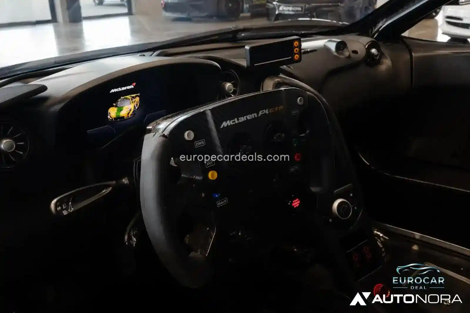 McLaren P1