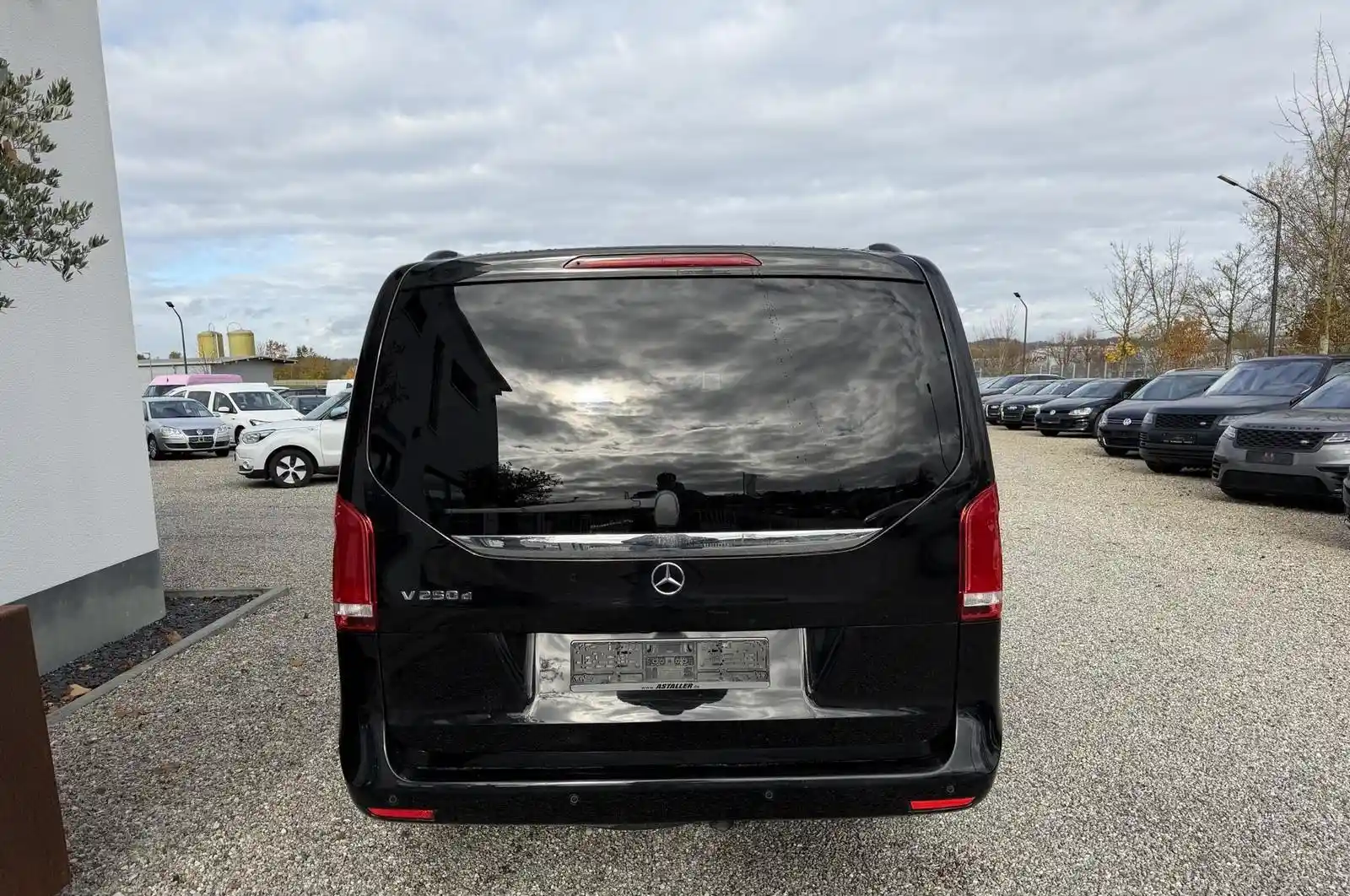 Mercedes-Benz V 250