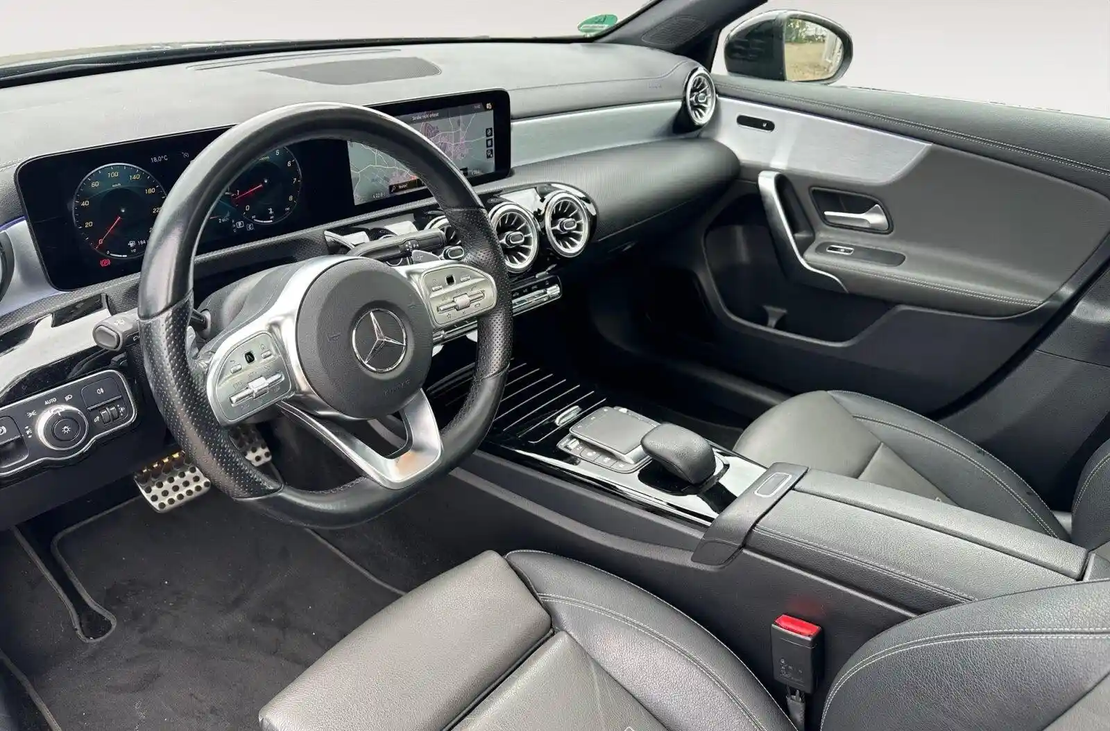 Mercedes-Benz A 180