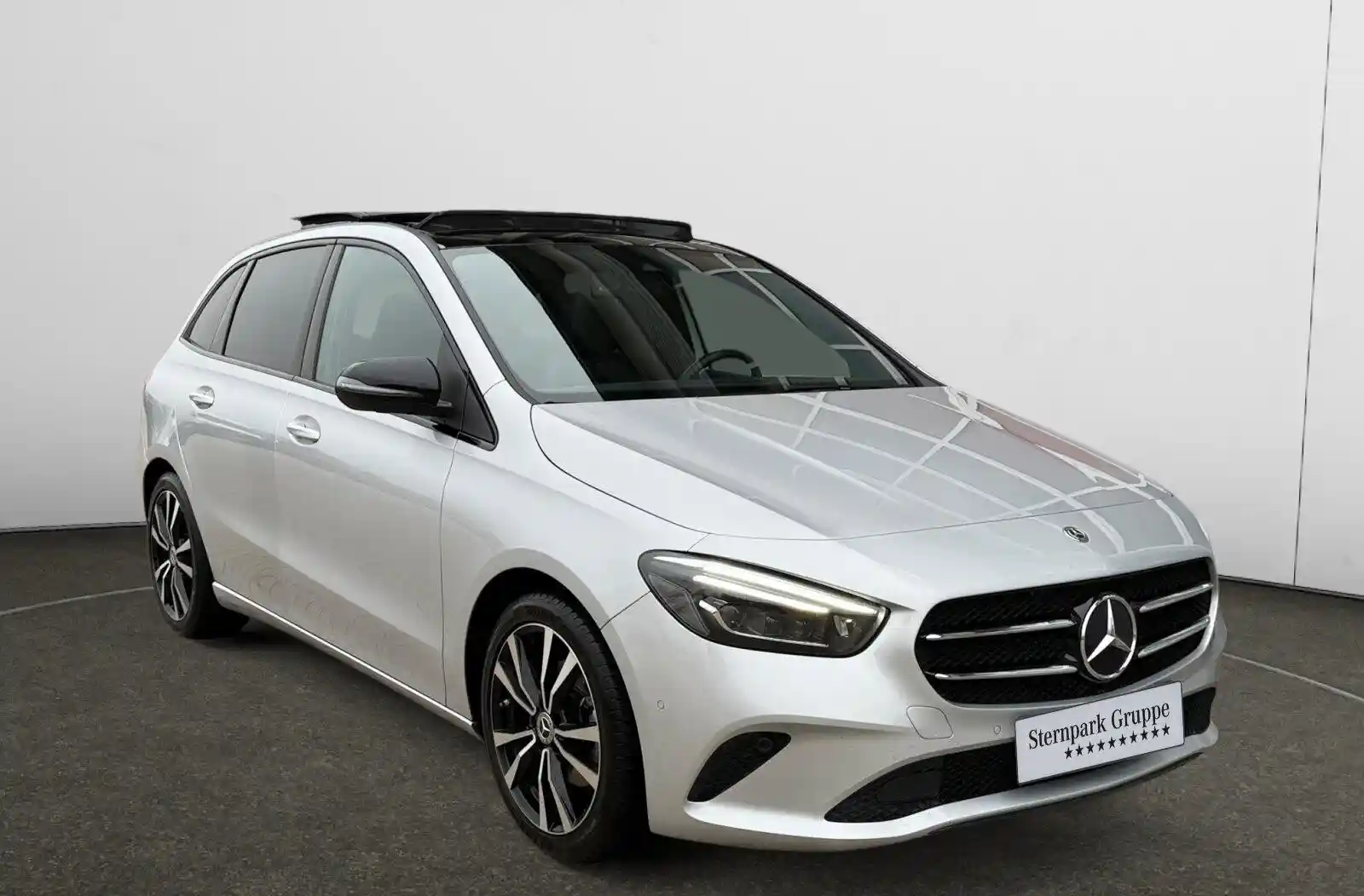 Mercedes-Benz B 200