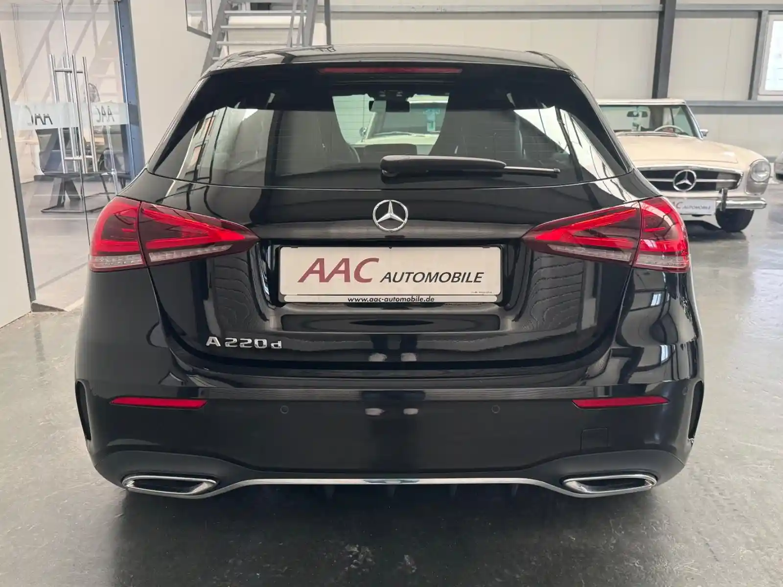 Mercedes-Benz A 220