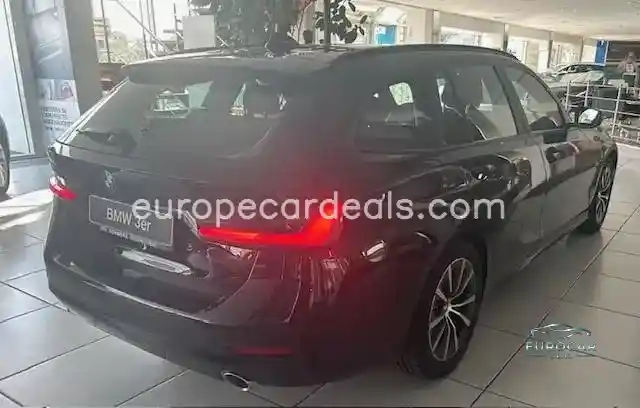 BMW 330