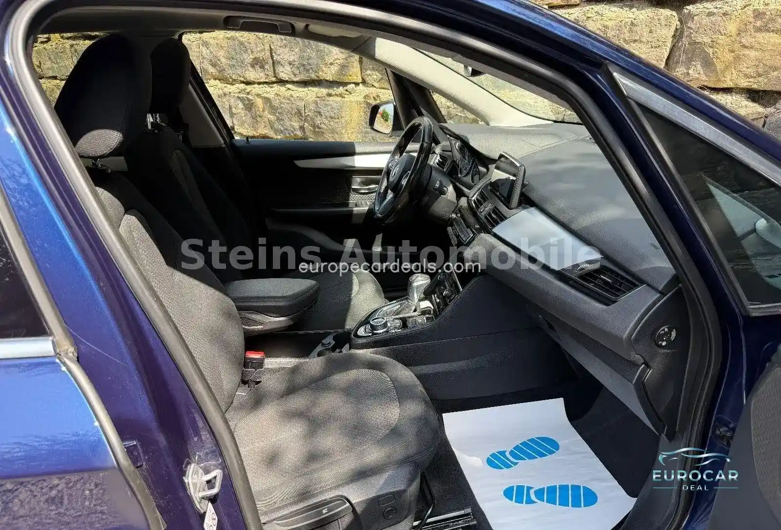 BMW 225