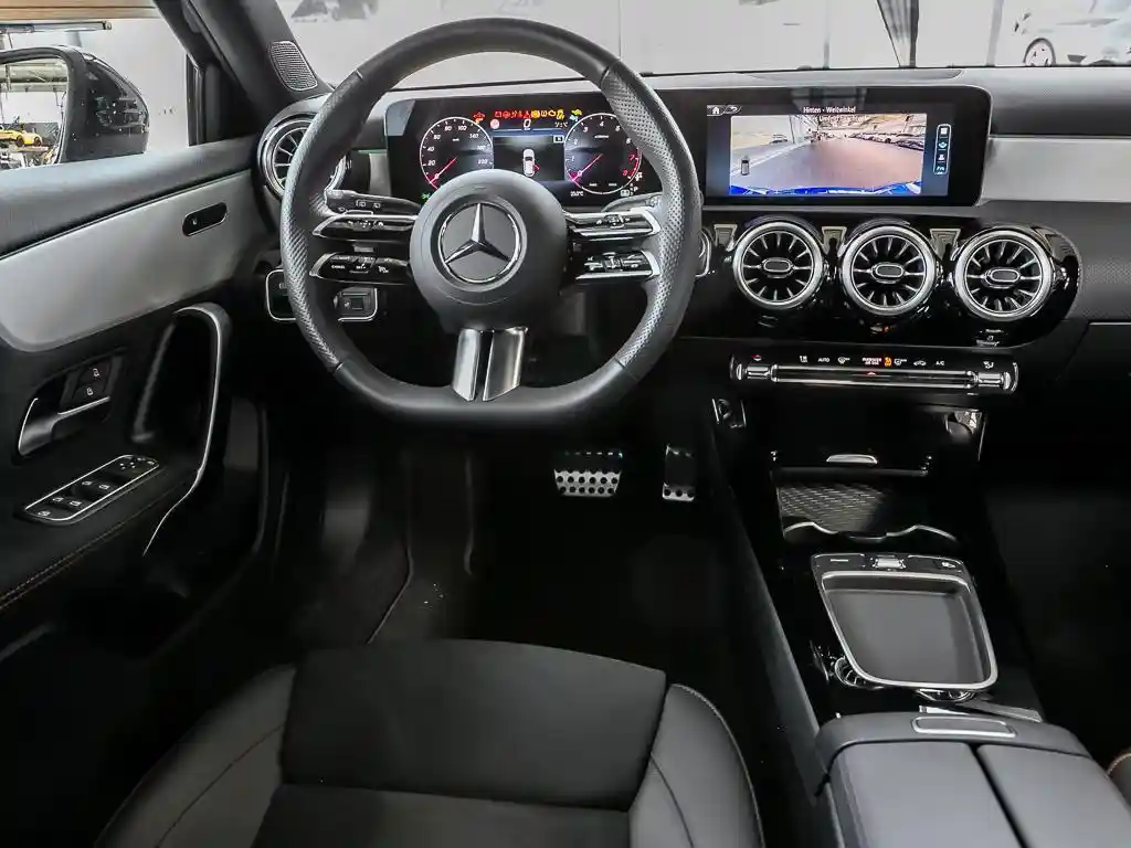 Mercedes-Benz A 200