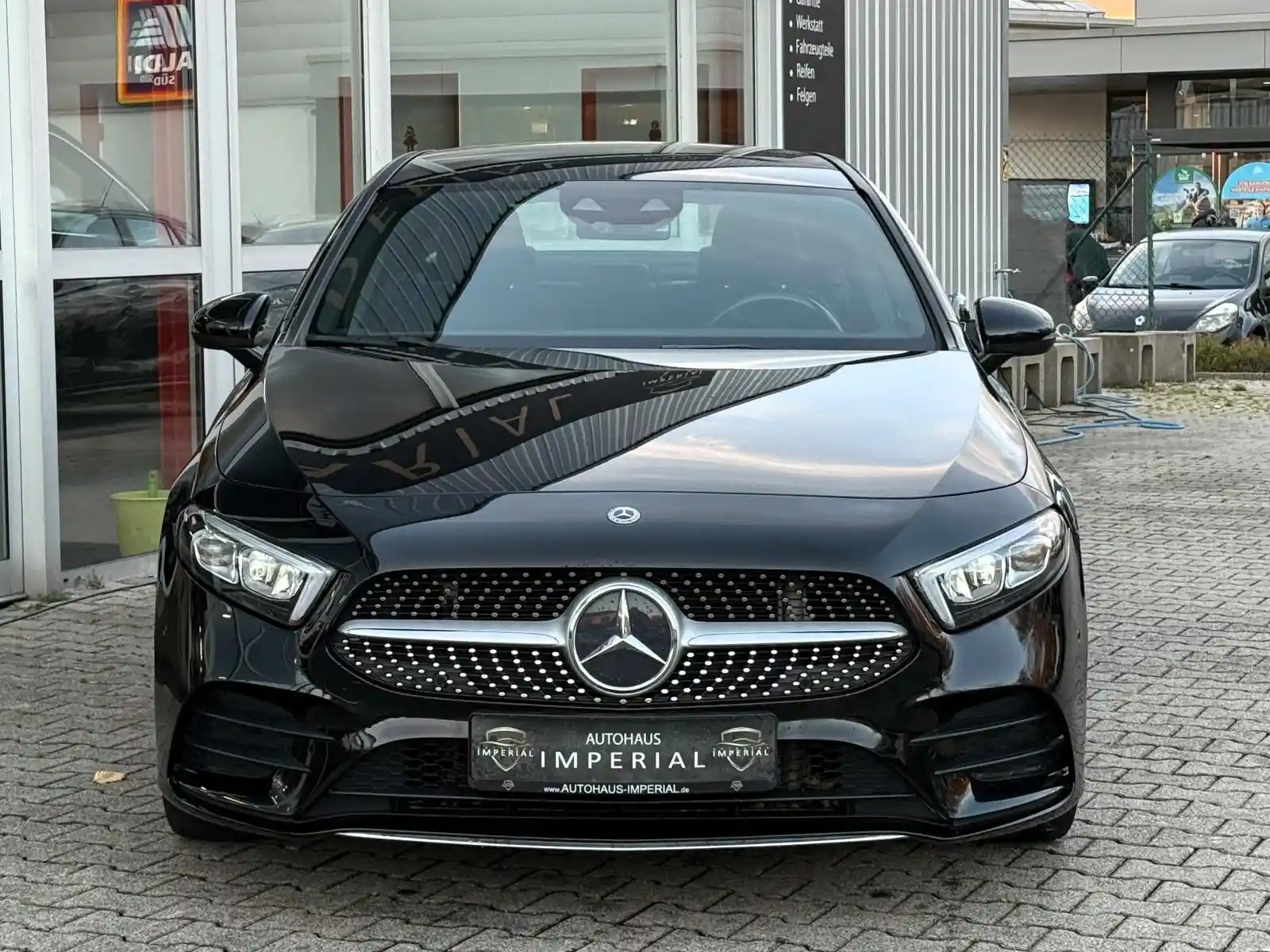 Mercedes-Benz A 180