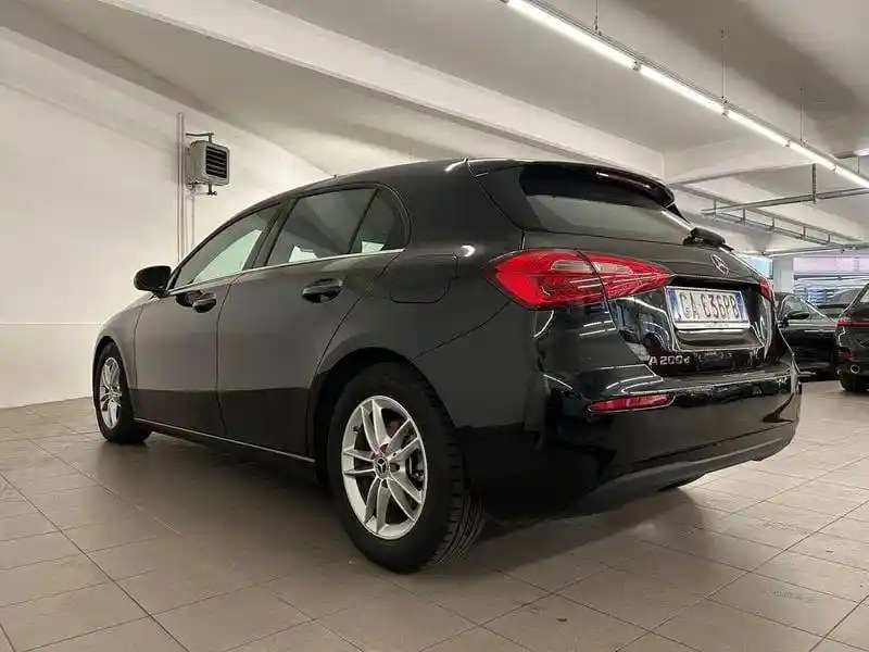 Mercedes-Benz A 200
