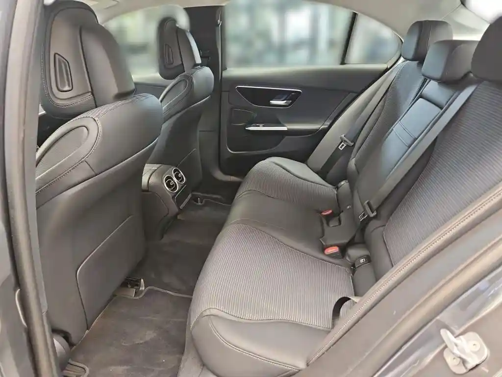 Mercedes-Benz C 200