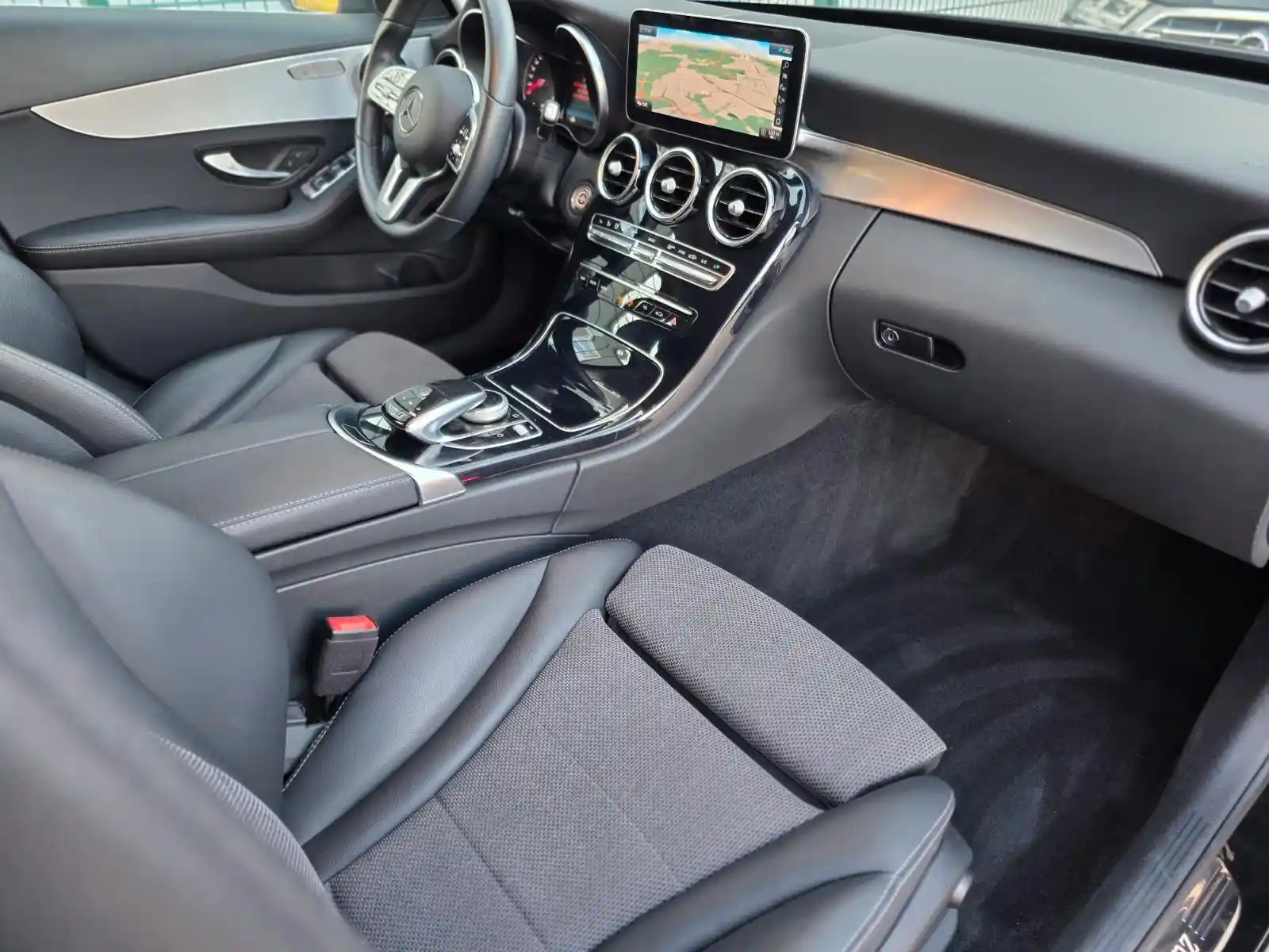 Mercedes-Benz C 200