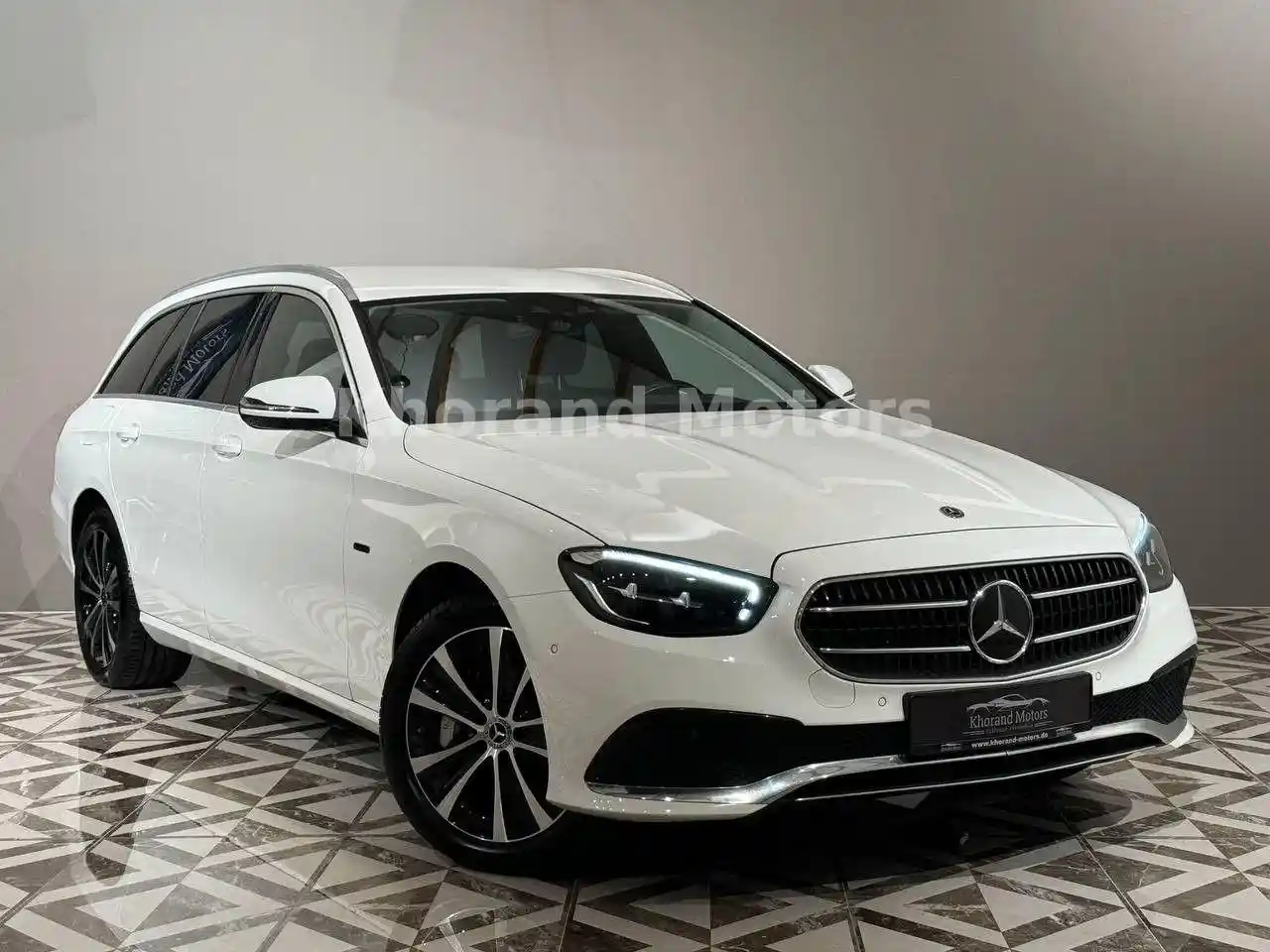 Mercedes-Benz E 300