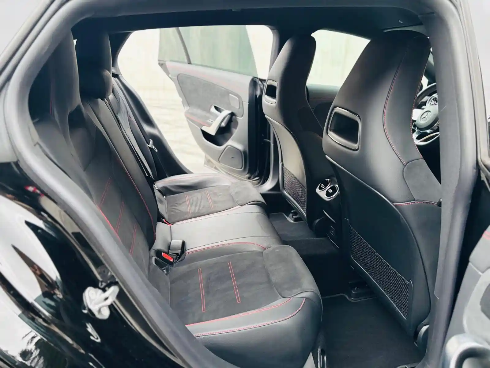 Mercedes-Benz CLA 200 Shooting Brake