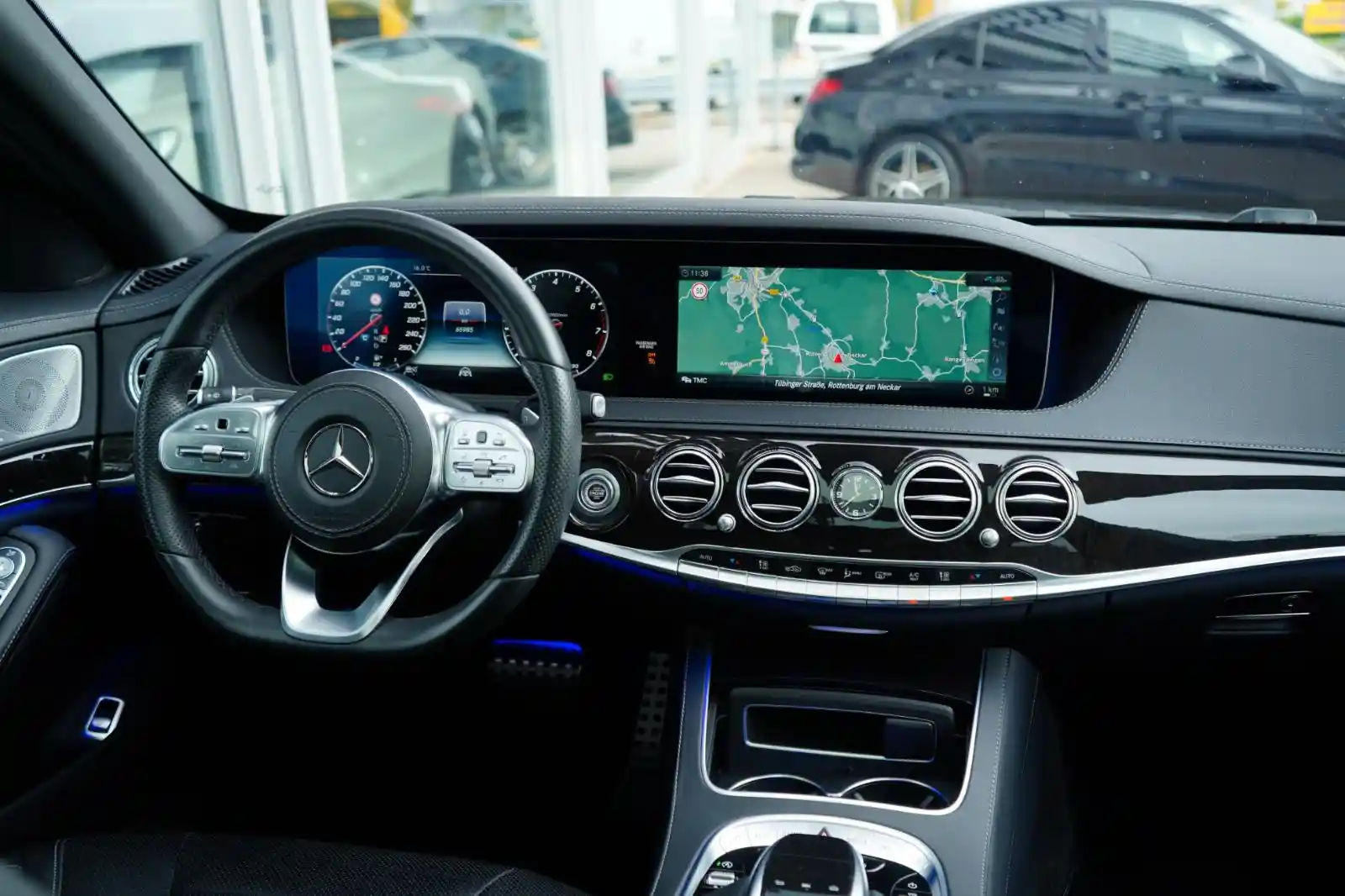 Mercedes-Benz S 560
