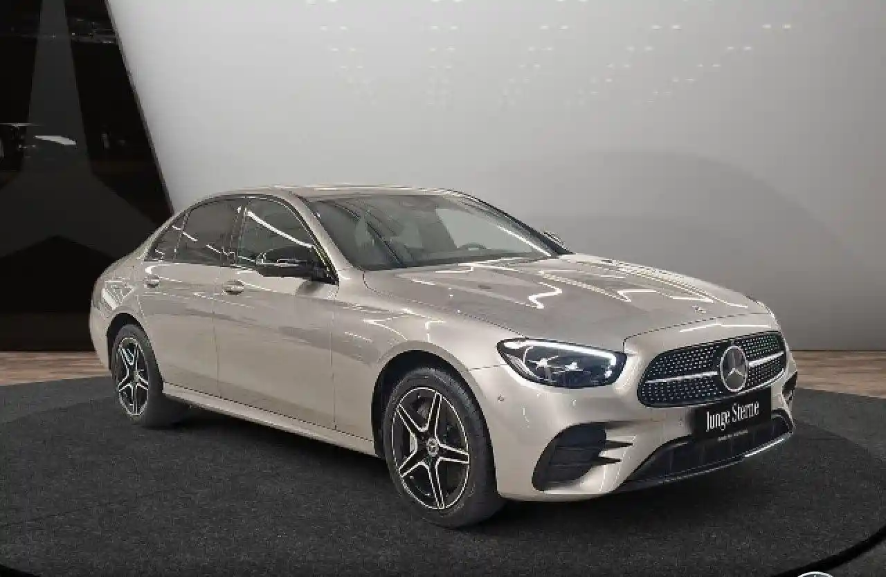 Mercedes-Benz E 300