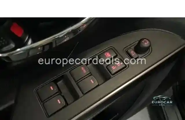 Suzuki (SX4) S-Cross