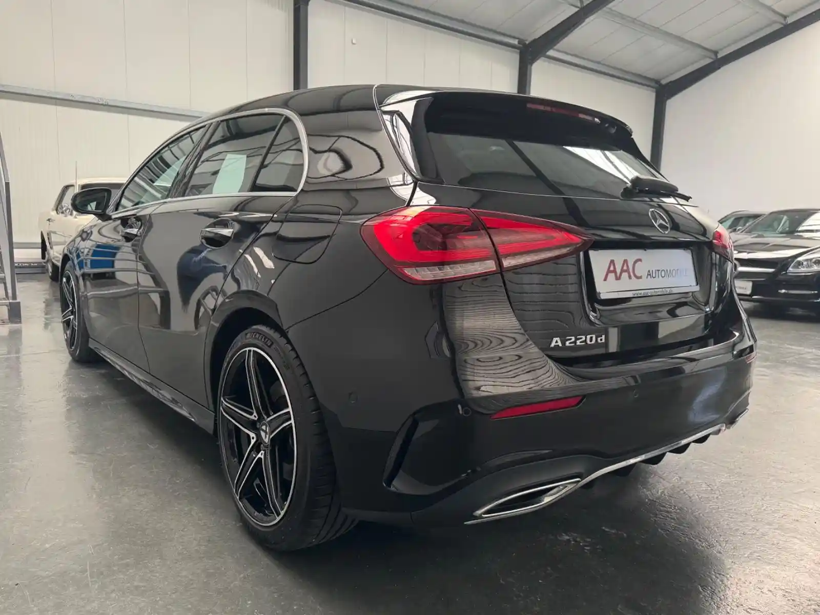 Mercedes-Benz A 220
