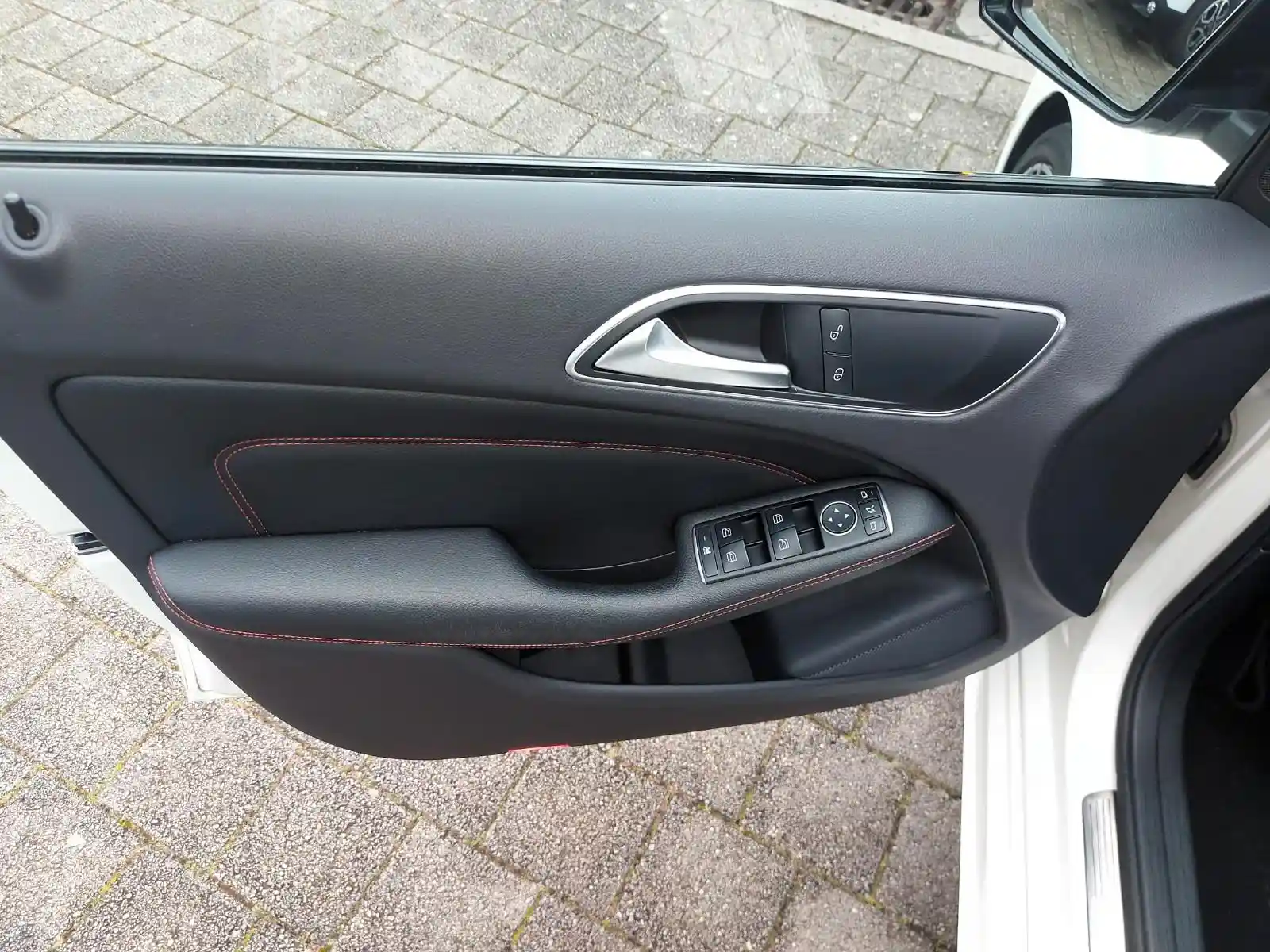 Mercedes-Benz B 250
