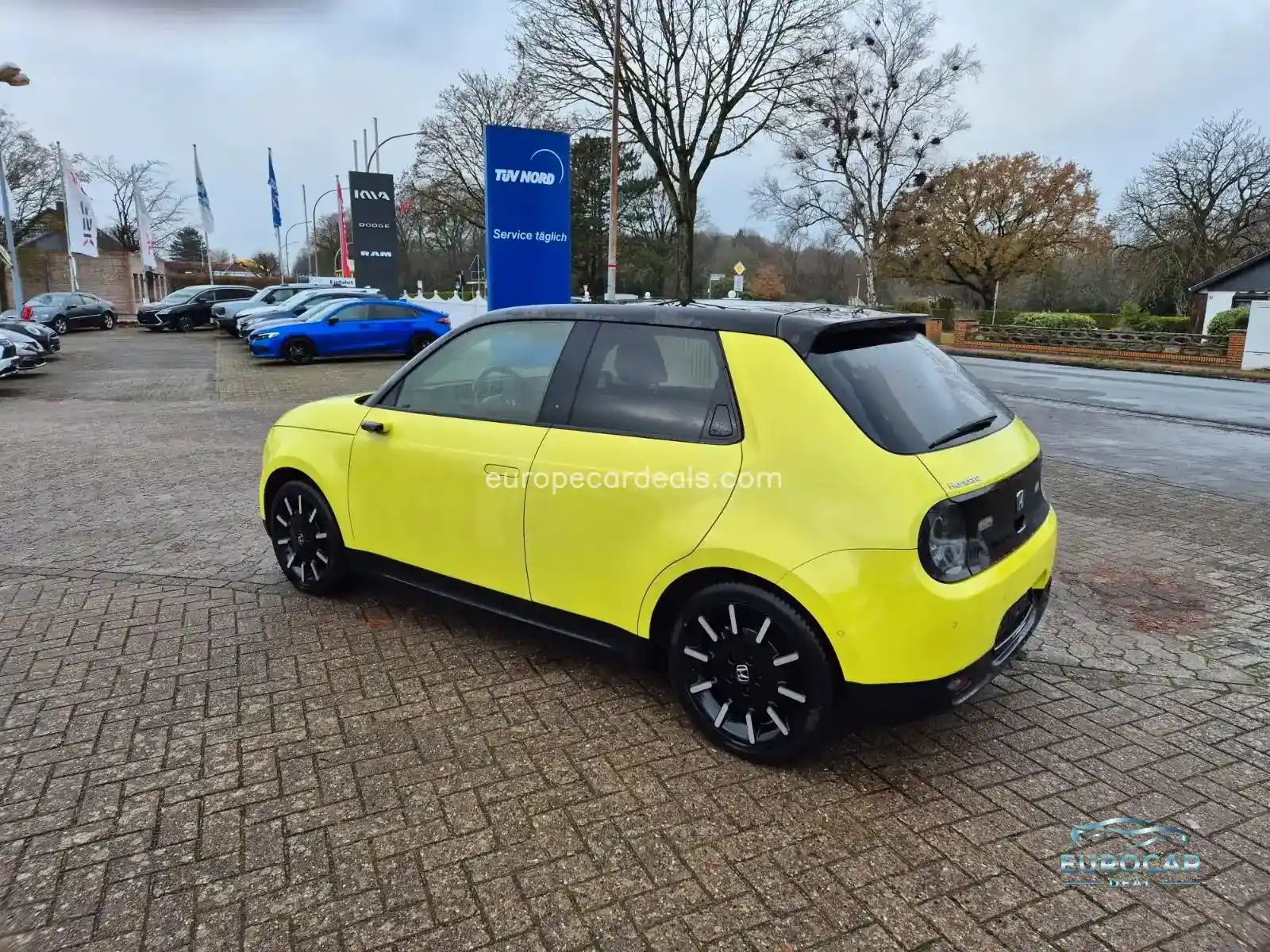 Honda e