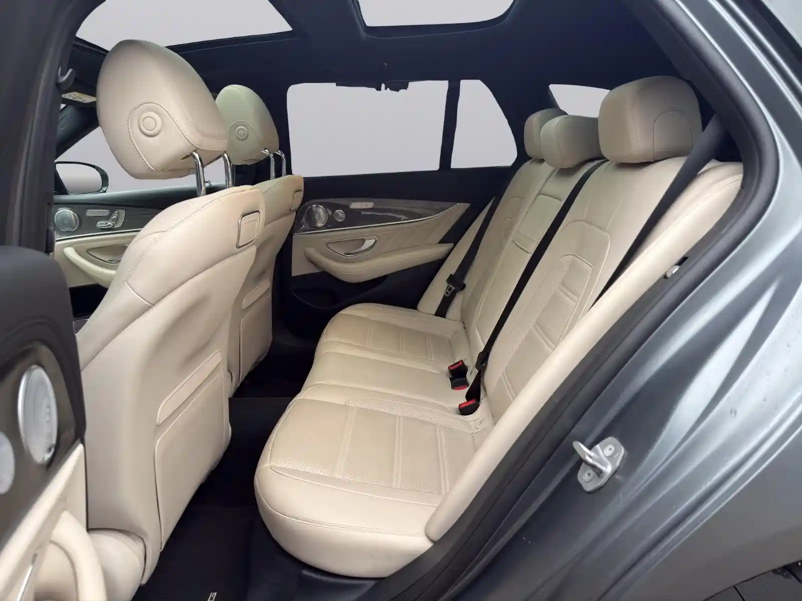 Mercedes-Benz E 63 AMG