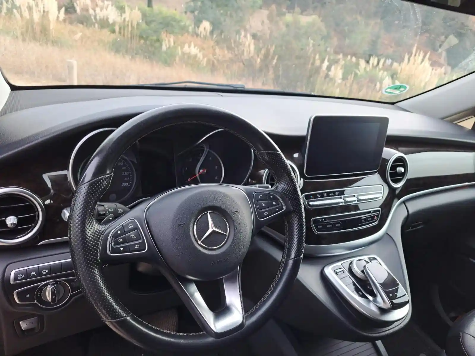 Mercedes-Benz V 250