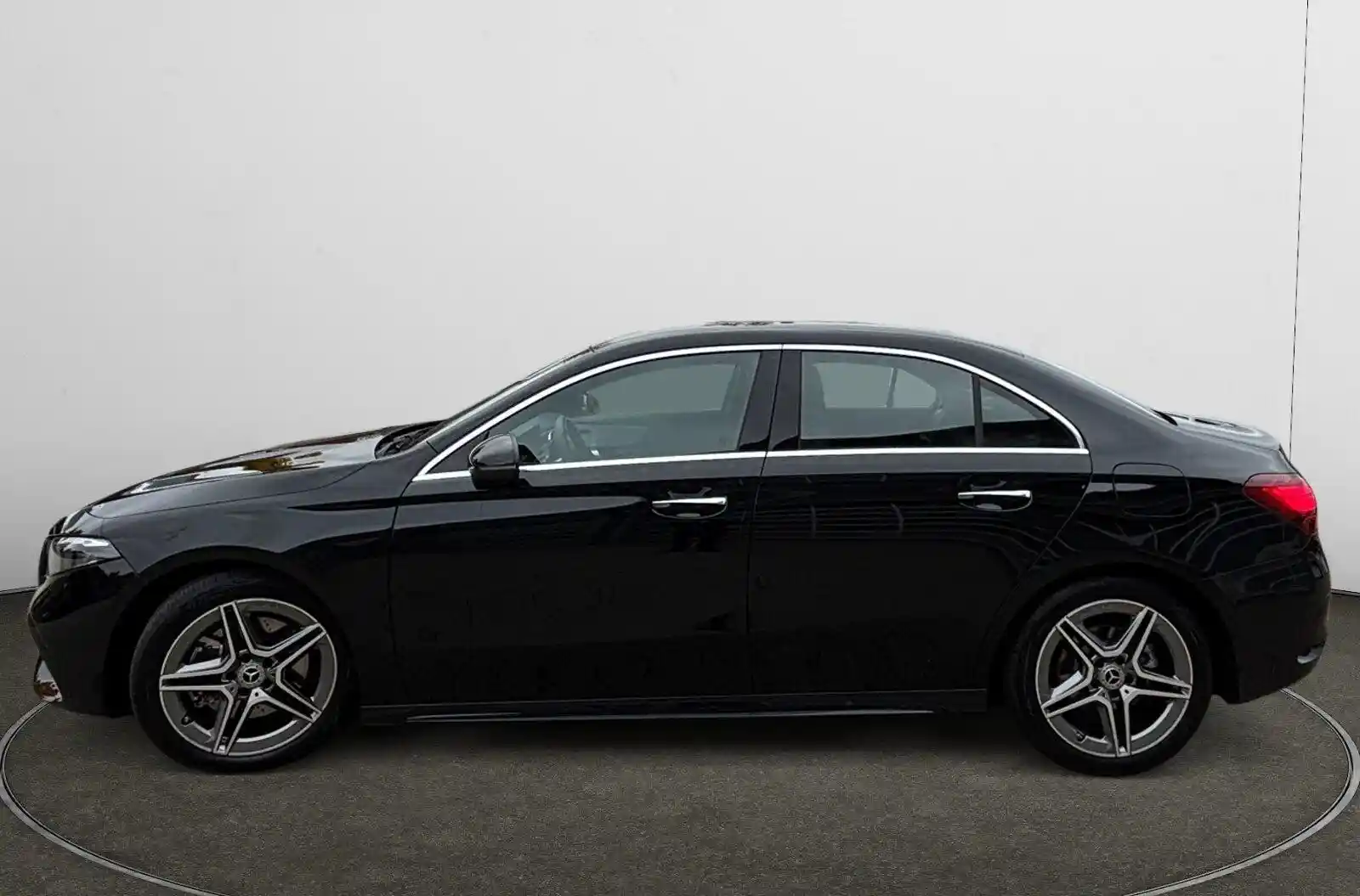 Mercedes-Benz A 220