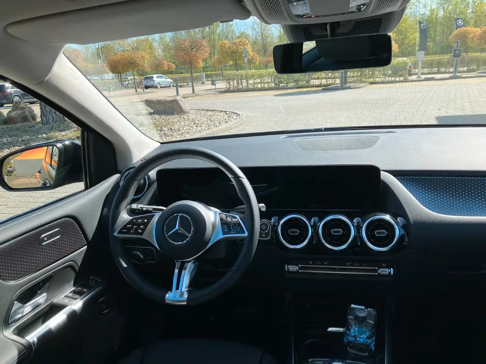 Mercedes-Benz B 180
