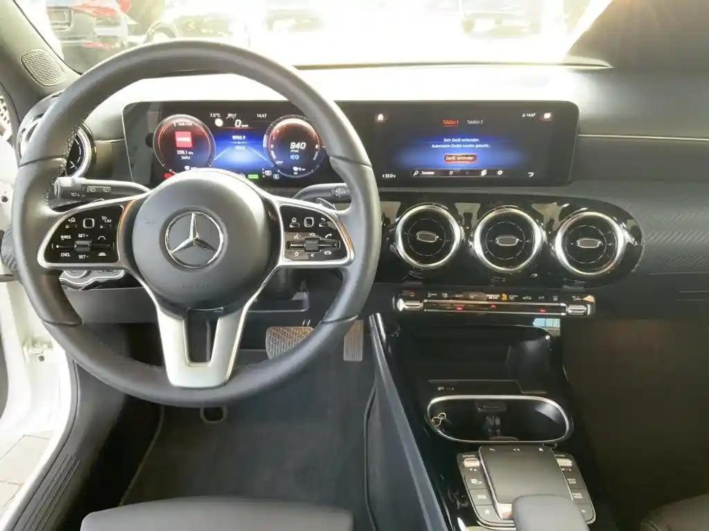 Mercedes-Benz A 250