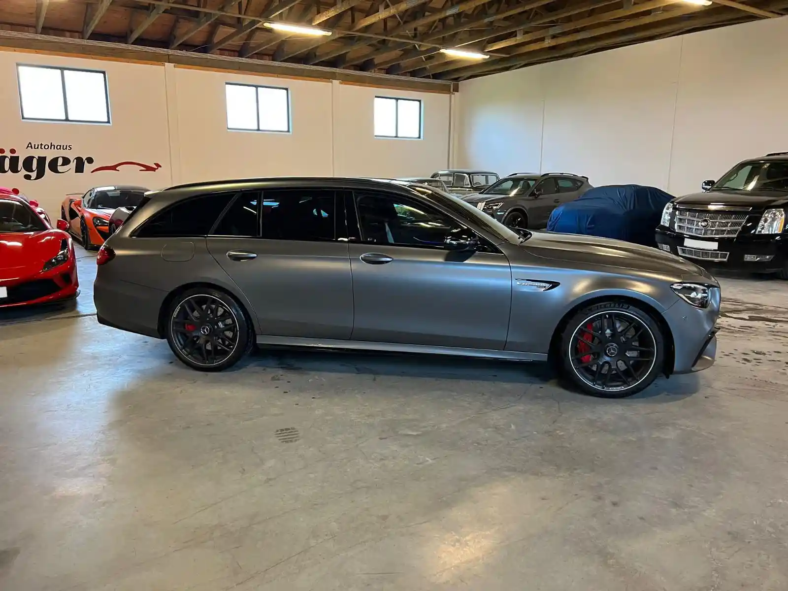 Mercedes-Benz E 63 AMG