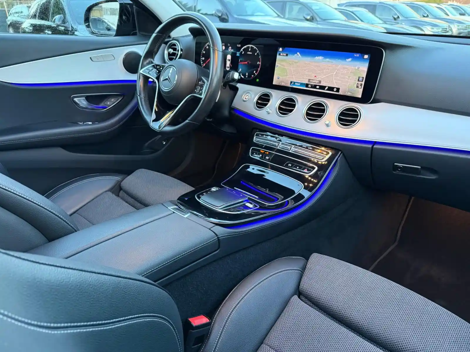 Mercedes-Benz E 220