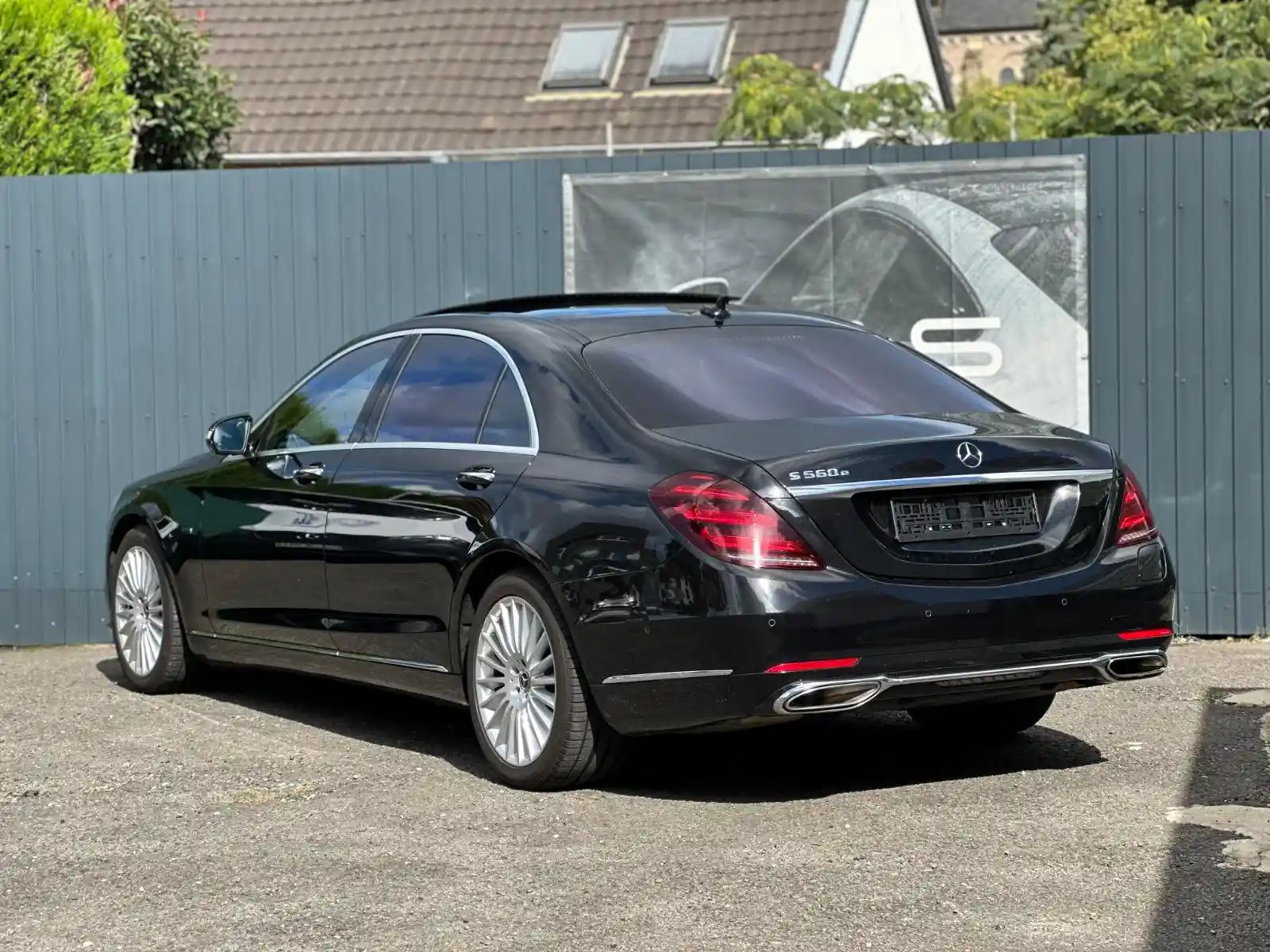 Mercedes-Benz S 560
