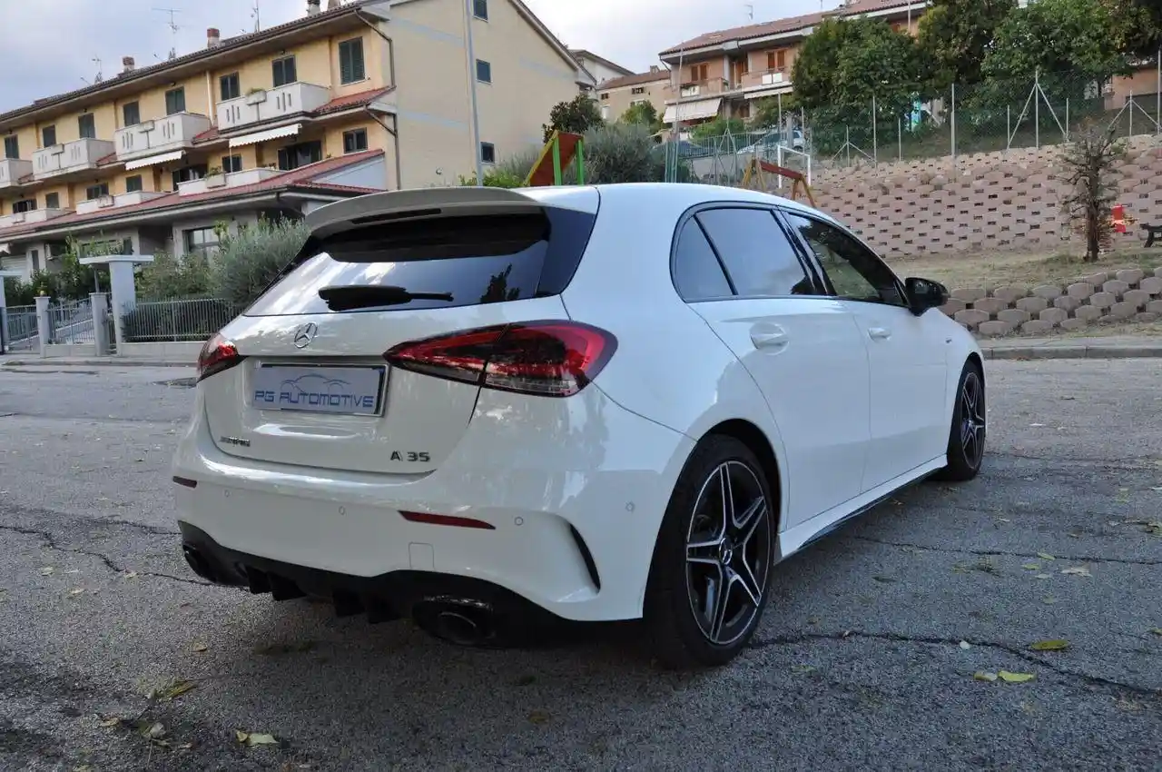 Mercedes-Benz A 35 AMG