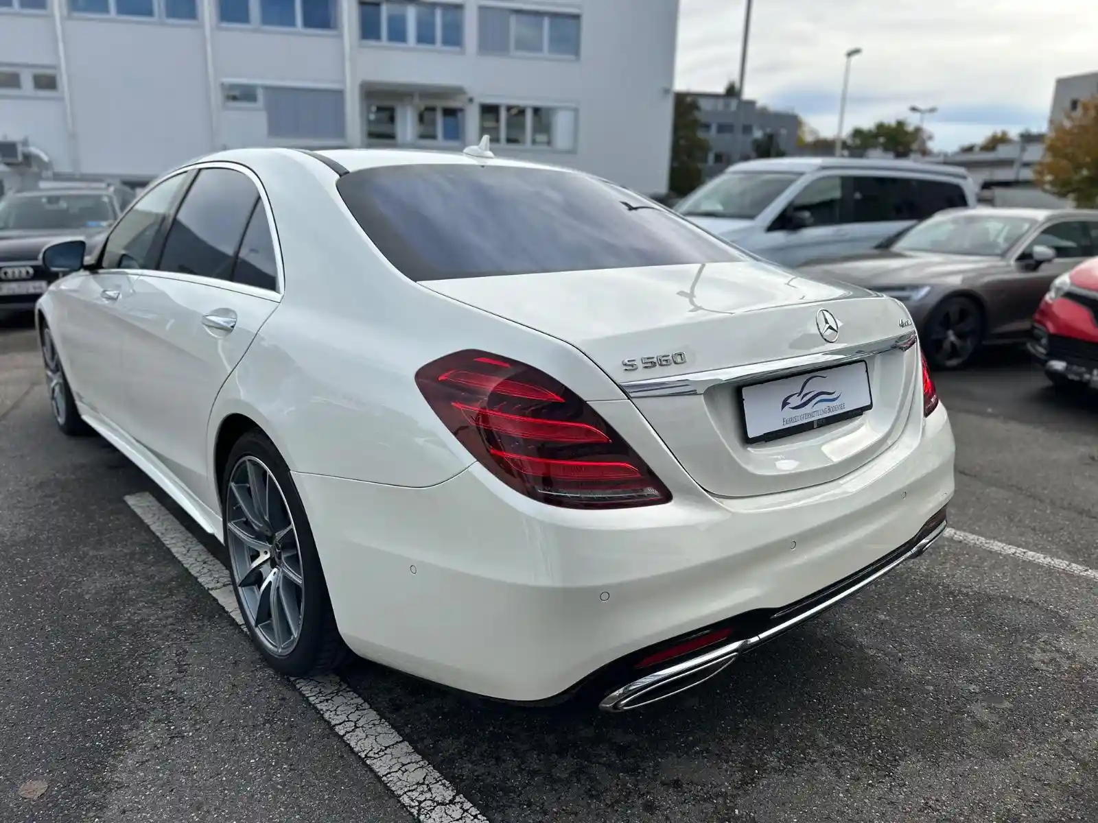 Mercedes-Benz S 560