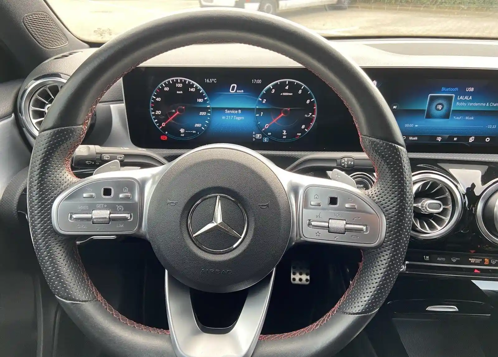 Mercedes-Benz A 200