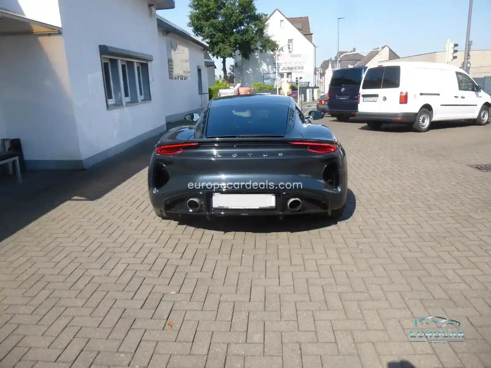 Lotus Emira