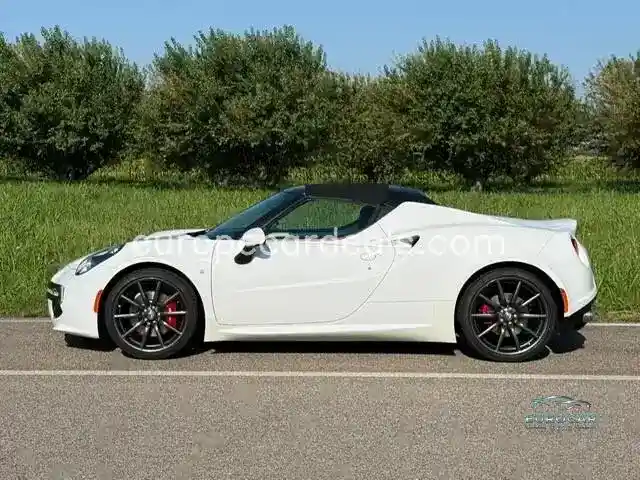 Alfa Romeo 4C