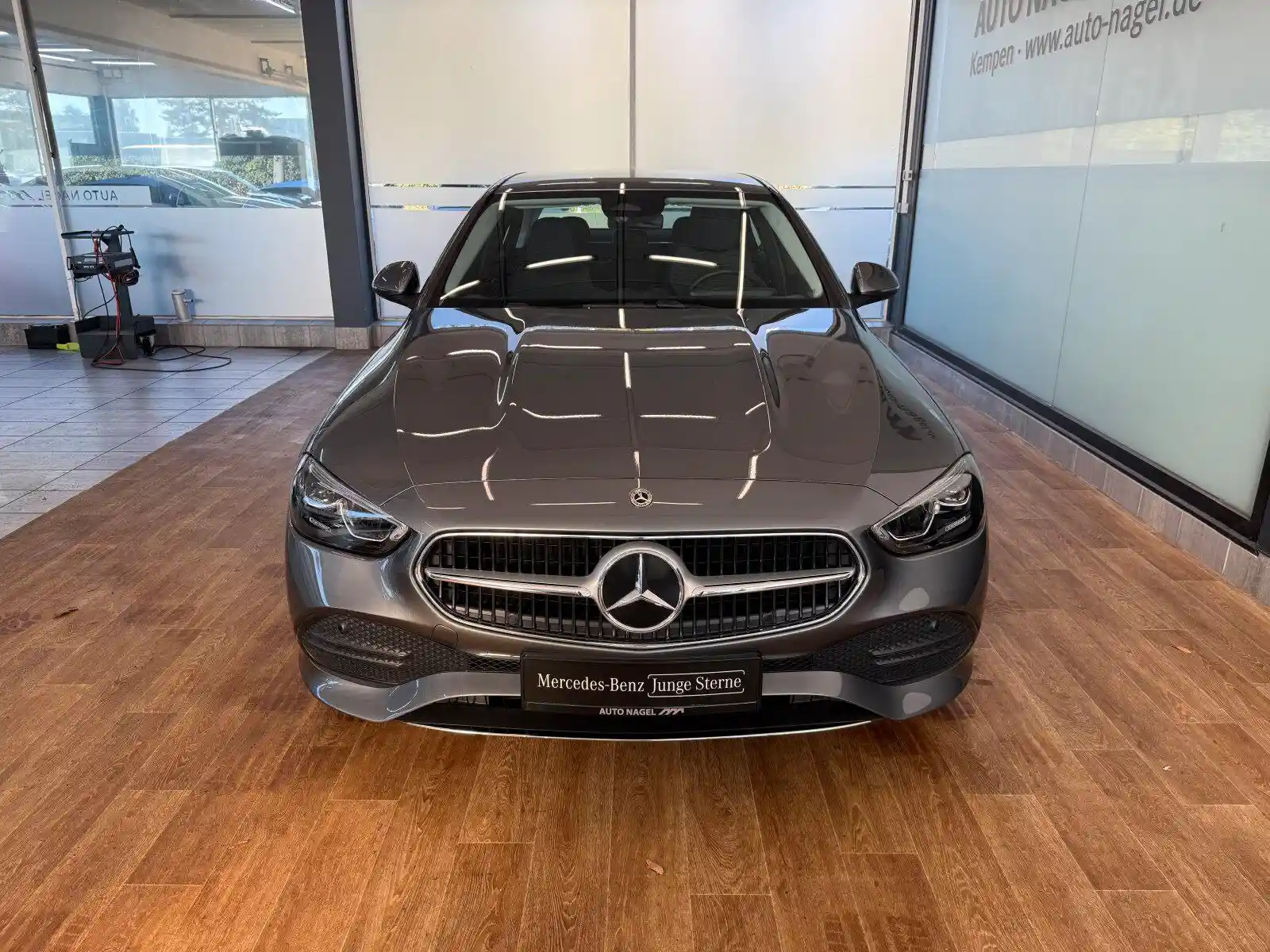 Mercedes-Benz C 200