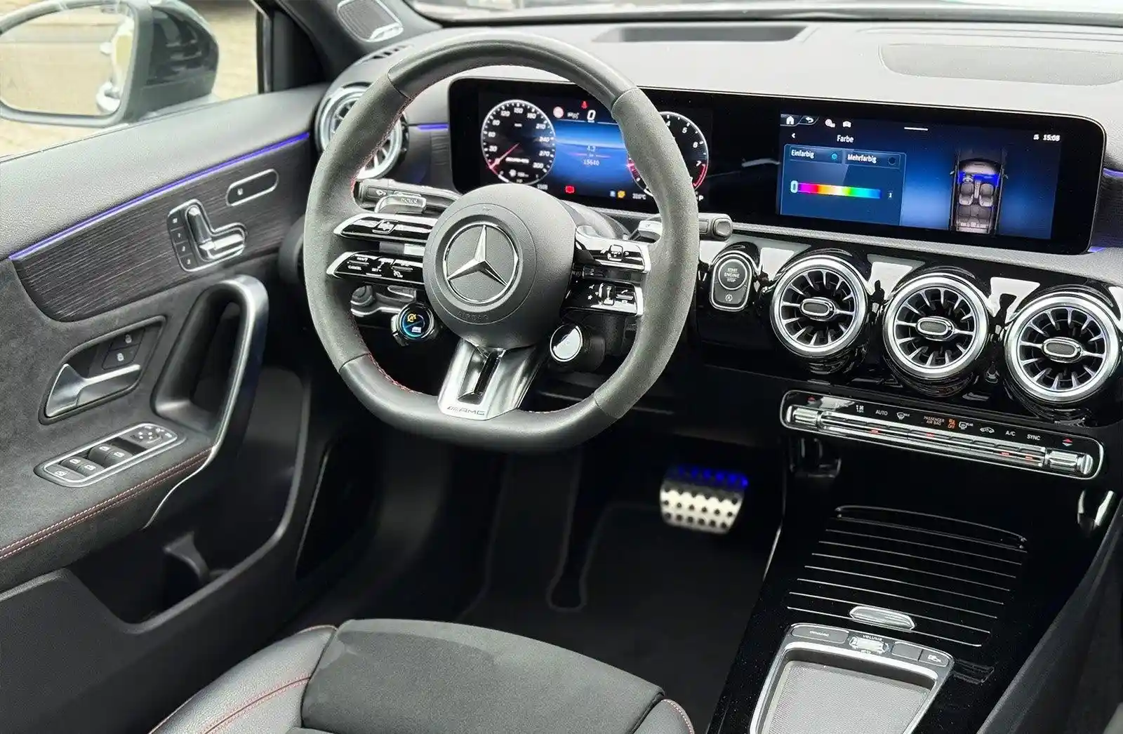 Mercedes-Benz A 45 AMG