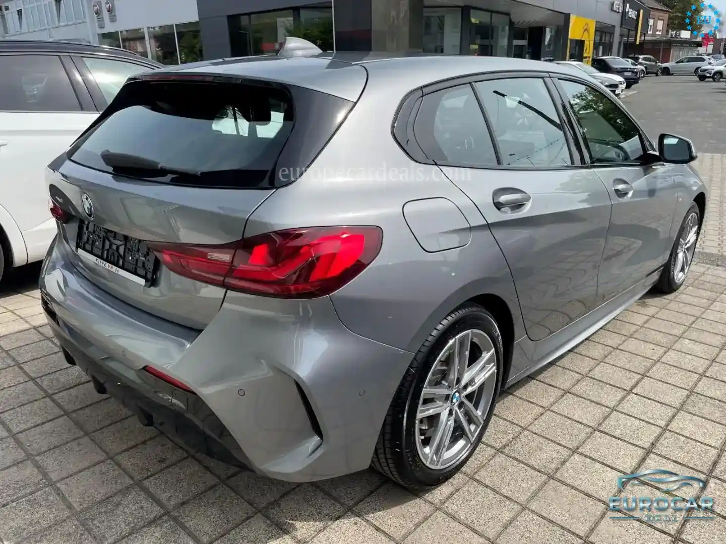 BMW 118