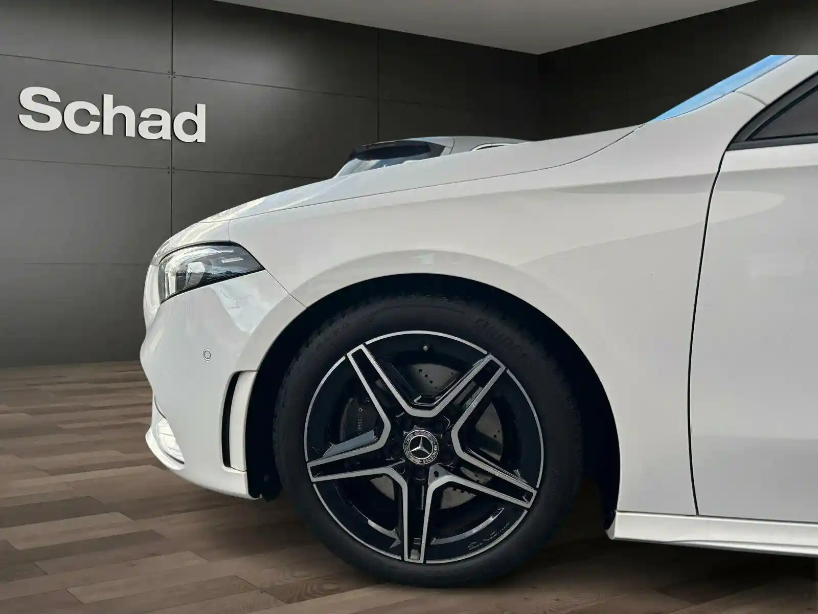 Mercedes-Benz A 220