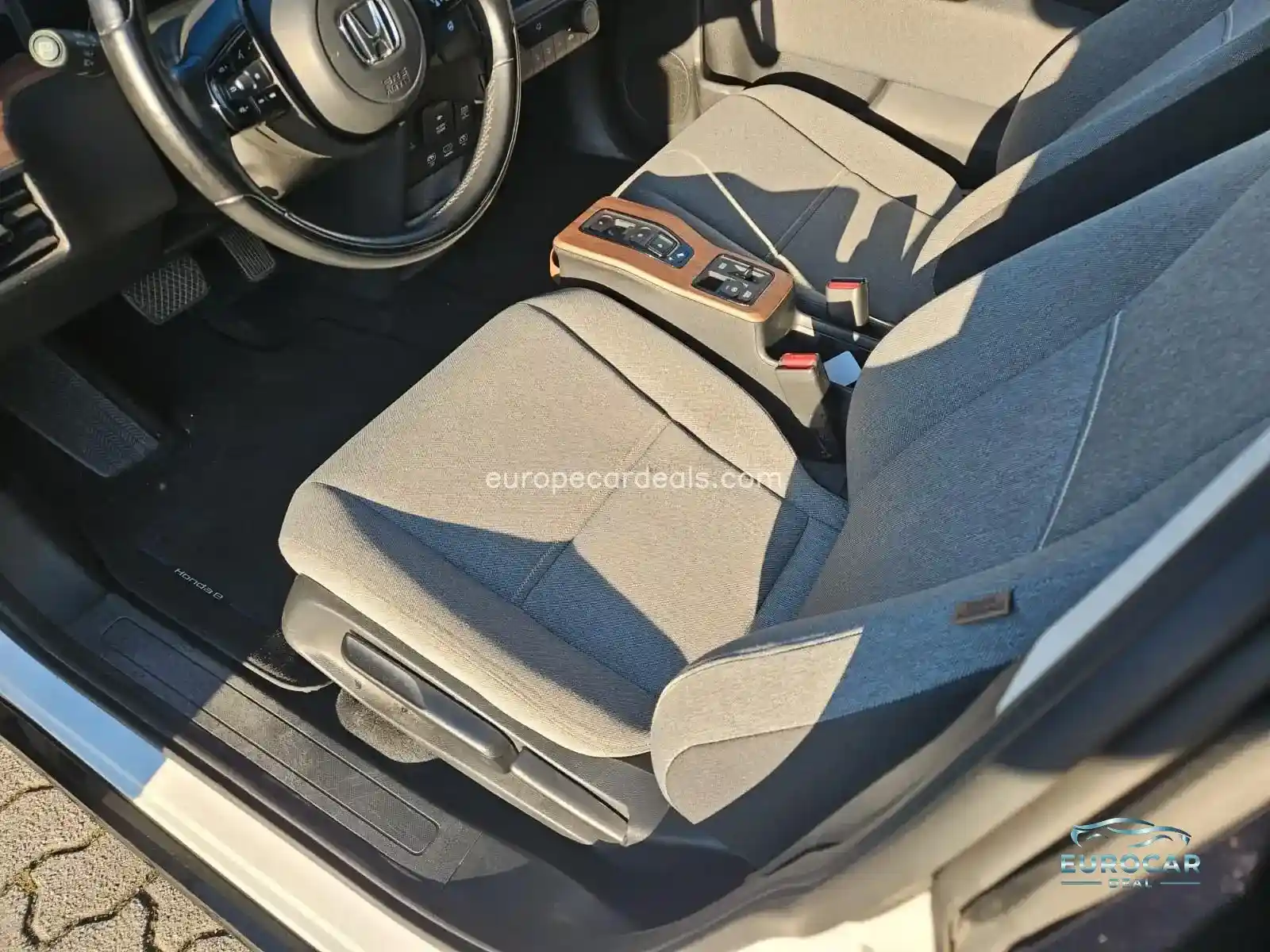 Honda e