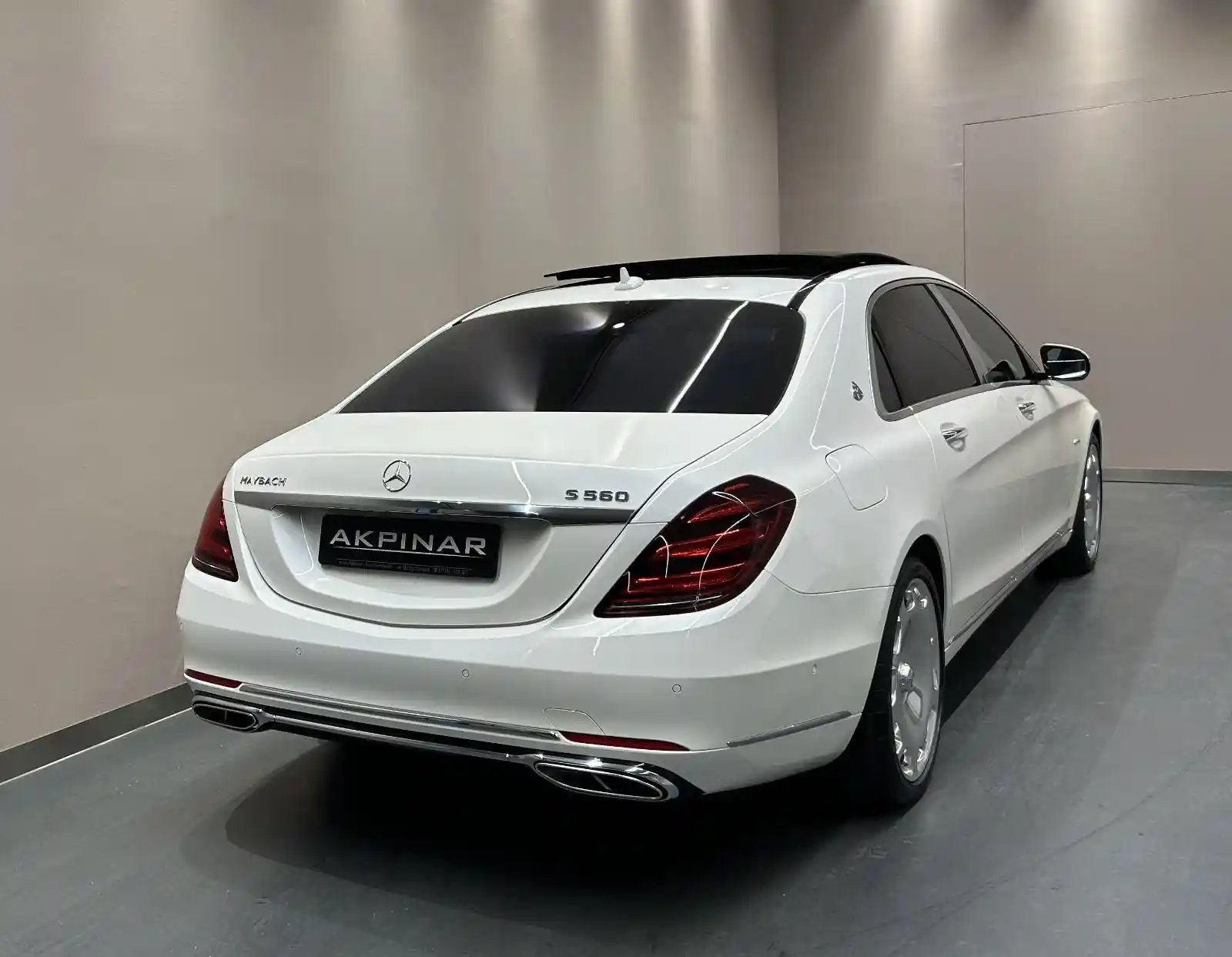 Mercedes-Benz S 560